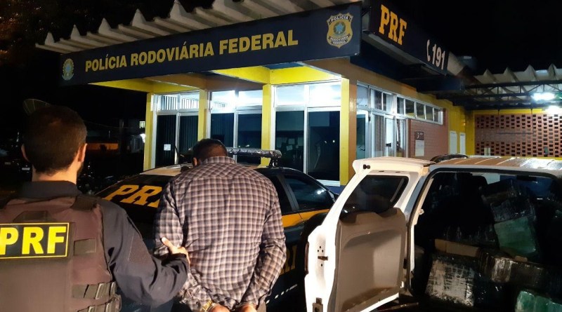PRF_Apreensao_Maconha_Hotel_PR