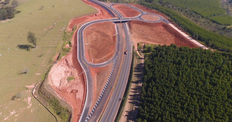 Rodovia_SP_225_Acesso_Cabrália_Paulista_e_Duartina_Km_256