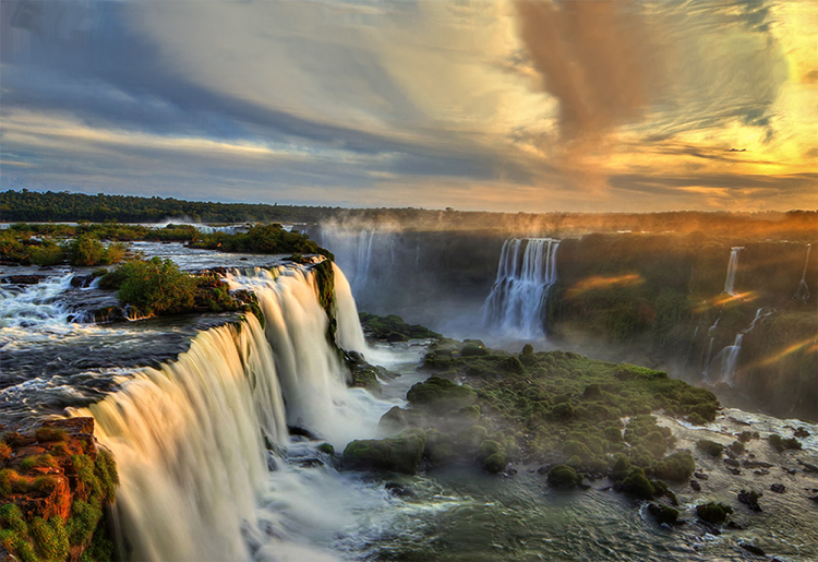 Turismo_Foz_do_Iguacu_7_Maravilhas_do_Mundo