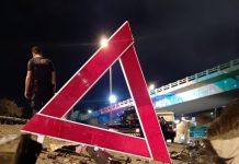 Duas jovens ficam feridas em acidente na Via Expressa, em Florianópolis (SC)