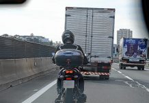 Campanha orienta motociclista sobre direção segura na Via Dutra (BR-116)