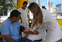 Caminhoneiros são testados contra a Covid-19 nas rodovias paulistas