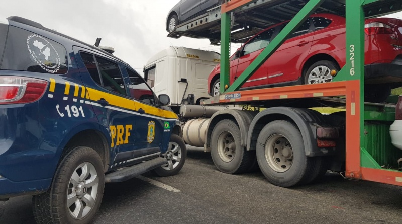 PRF_BA_Cegonha_Carro_Roubado