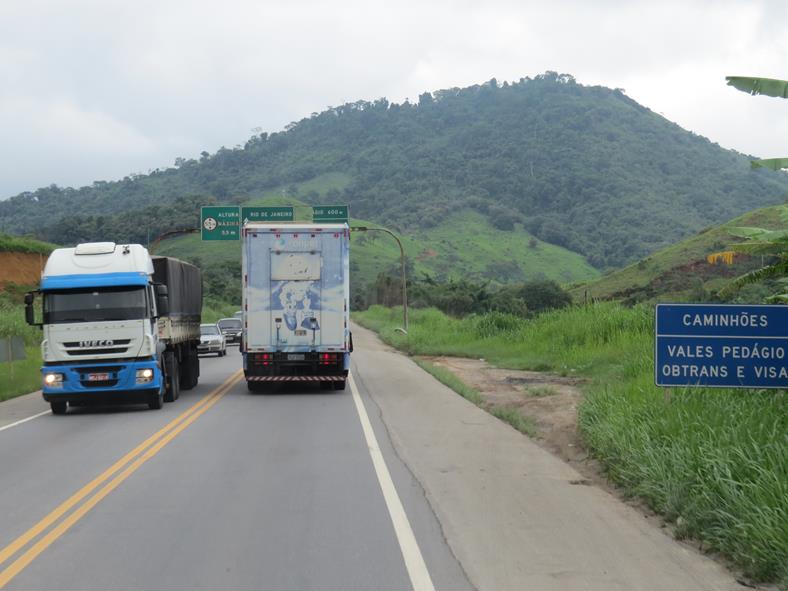 Estradas - DER-MG define restrição de circulação de caminhões nos feriados  de 2022