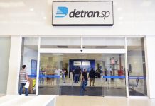 Detran de SP tem drive-thru para entrega de documentos de veículos