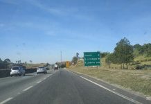 Concessionária recupera pavimento da Via Dutra (BR-116), em Cachoeira Paulista (SP)