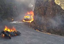 Após acidente, carro e moto pegam fogo e deixam grávida ferida em MG