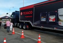 Caminhoneiros recebem serviços de saúde na BR-153, em Minas Gerais
