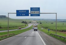 Concessionária analisa retrorrefletância de sinalização em rodovias