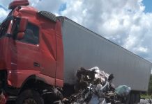 Quatro pessoas morrem em acidente na BR-153 envolvendo cinco veículos