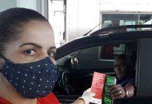 Concessionária distribui preservativos para combater a AIDS