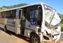 Colisão na BR-356 deixa 15 pessoas feridas, em Muriaé (MG)