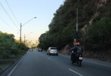 Ação orienta motociclistas sobre direção segura em Osvaldo Cruz (SP)