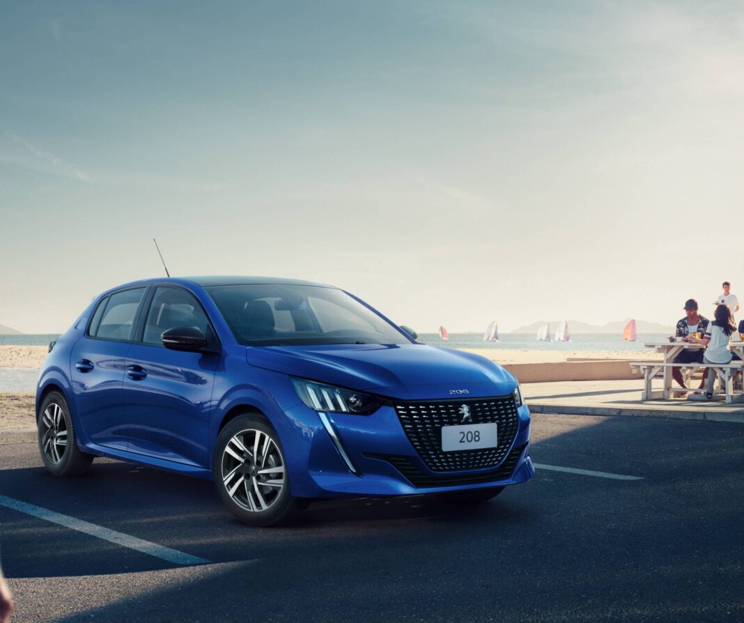 PEUGEOT_208_DESIGN_2030X1700