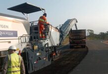 Rodovia SP-304 recebe obras de recuperação no pavimento, em Torrinha