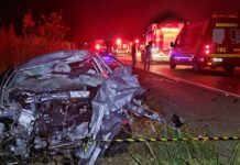 Colisão frontal na MG-344 deixou 1 morto e 30 feridos, em Cássia (MG)
