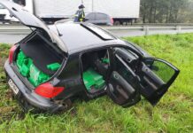 Traficantes conseguem fugir após parar veículo com maconha na BR-116, em SP