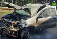 Colisão na BR-116 com 4 carros deixa 2 mortos, em Santa Catarina