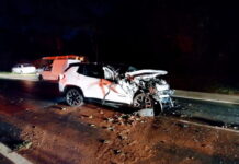 Colisão entre caminhão e carros na PR-986 deixa 3 mortos em Rolândia (PR)