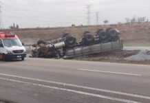 Caminhoneiro morre na Rodovia do Açúcar (SP-308) em Itu