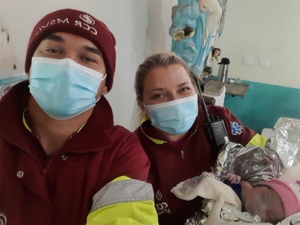 Bebê nasceu dentro de ambulância da CCR MSVia