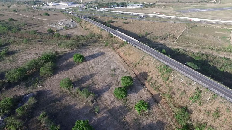 REAL PUBLICIDADE - A BR-230, mais conhecida como Rodovia Transamazônica,  possui 4.223 km de extensão que ligam as cidades de Cabedelo-PB e  Lábrea-AM. É a terceira maior rodovia do país. Pelo projeto