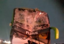 Motorista da Flixbus (Adamantina) colide na traseira de caminhão na Dutra (BR-116) em Taubaté (SP)