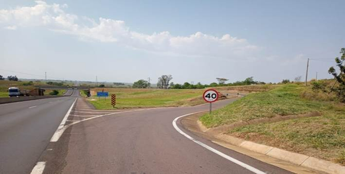 Rodovia_SP_270_Piquerobi