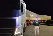 Bitrem é flagrada fora do horário permitido com carreteiro bêbado, na BR-174, em RR