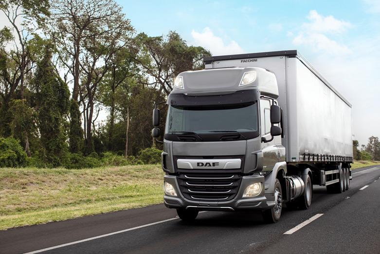 DAF lança os caminhões CF e XF com motores Euro 6 na Fenatran