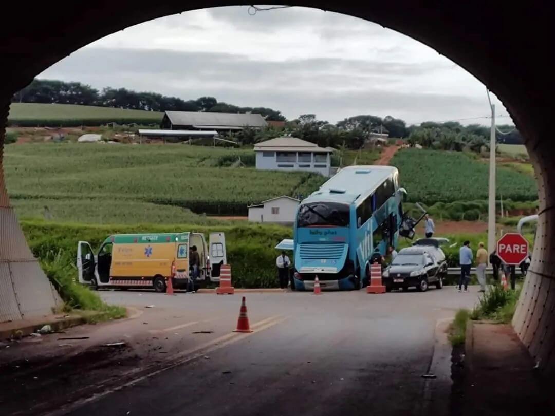 Com ônibus 'repaginados', nova empresa de transporte público tem 1º dia  útil de operação em Varginha, Sul de Minas