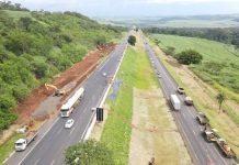 Trecho da Via Anhanguera (SP-330), na serra de Santa Rita, continua com obras de recuperação