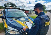 Caminhoneiro nega uso de drogas, mas é flagrado com ‘rebites’ na BR-242, na Bahia