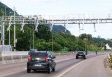 Justiça garante isenção de pedágio a veículos com placas de Paraty (RJ) na Rio-Santos