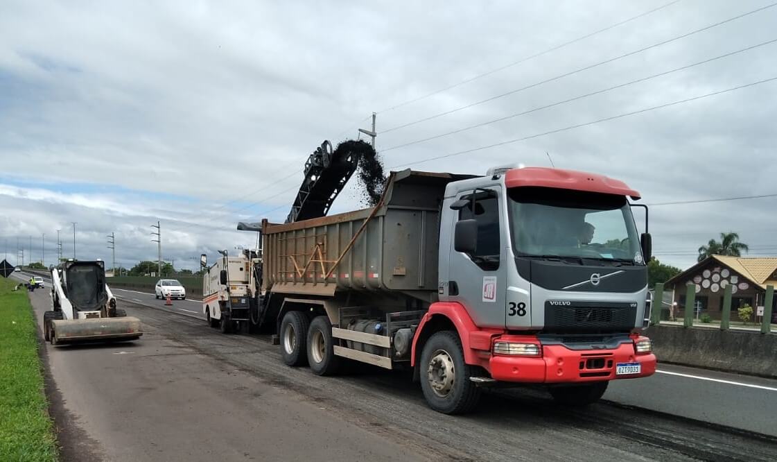 Rodovia_BR_101_Sul_SC_ViaCosteira.jpg