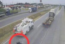 VÍDEO: Casal morre ao ter moto arrastada por carreta, na BR-277, em Paranaguá (PR)