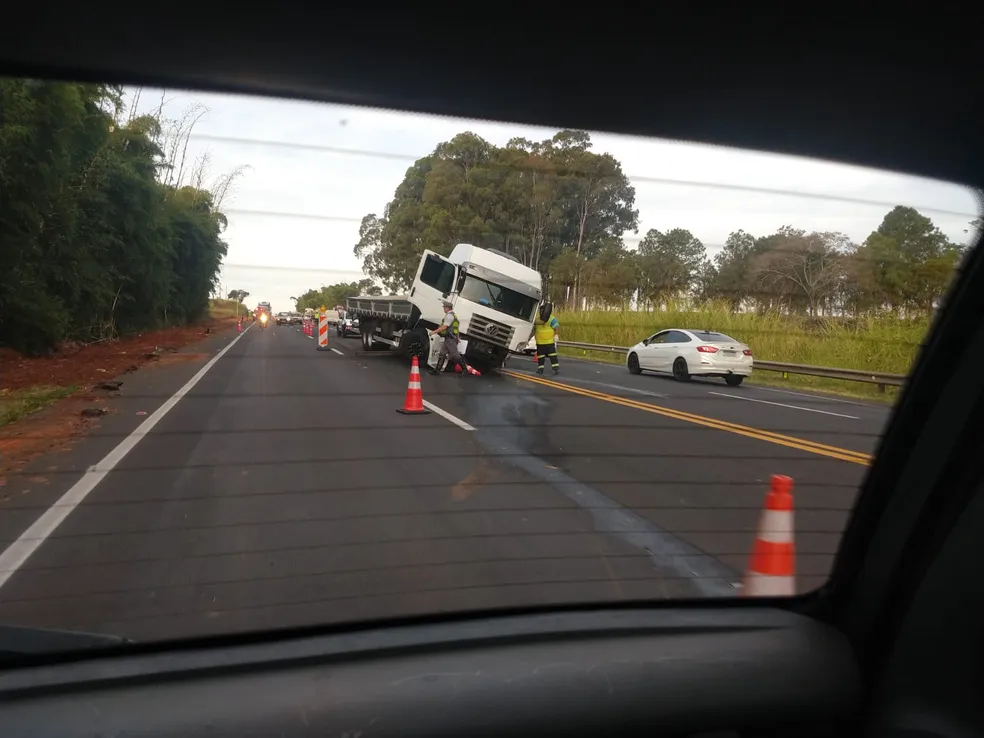 Se um veículo estiver estacionado indevidamente, pode ser bloqueado? (2941)