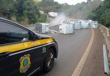 Rodovia BR-277 está totalmente interditada no Paraná
