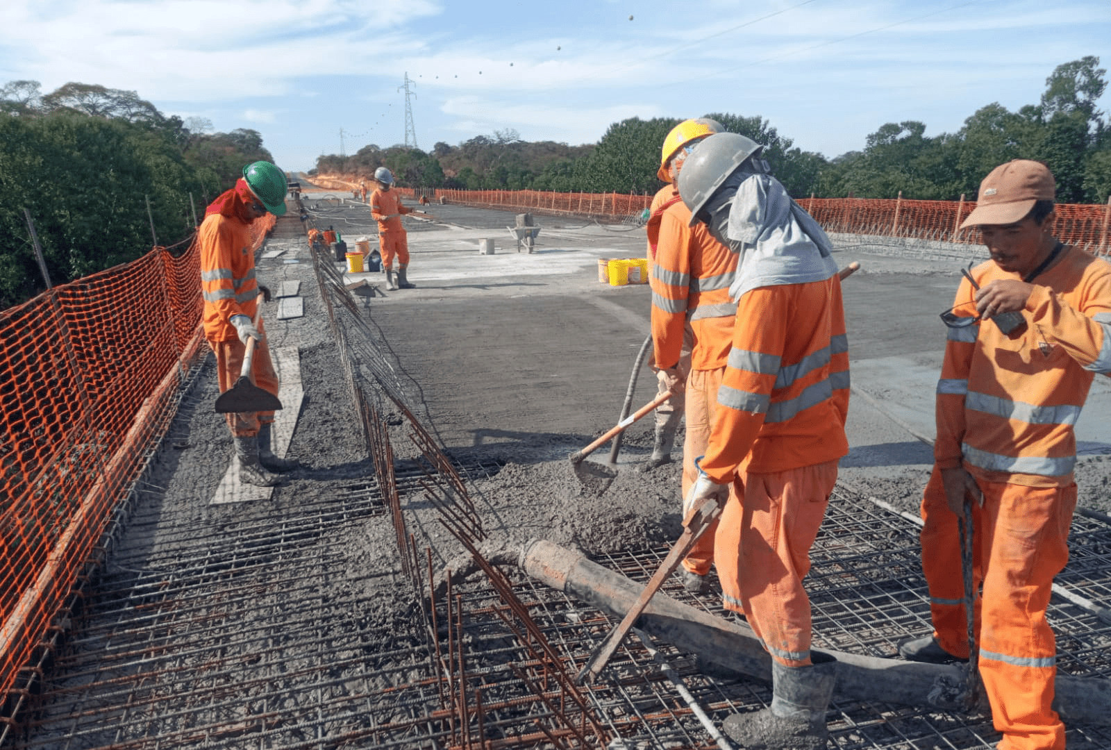Ponte_Rio_Paracatu_Concretagem