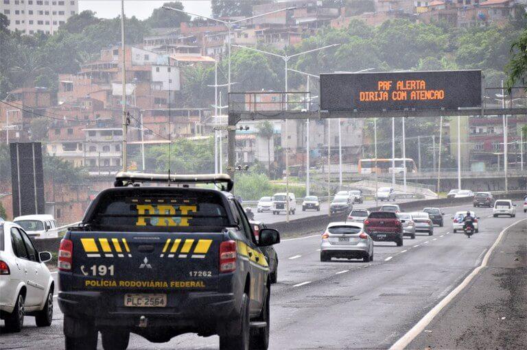 Revisão veicular antes de pegar a estrada é saída para prevenir