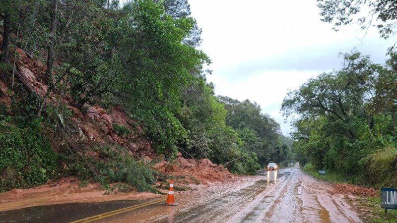 Rodovia_ERS_452_Chuvas