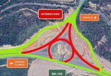 Obras de duplicação na BR-135 provocam desvio do tráfego no km 614, em Curvelo (MG)