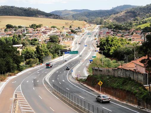 Rodovia_MG_050_Nascentes_das_Gerais_22 (1)