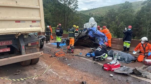 Guaxupeanos estão entre os mortos no acidente na Fernão Dias, em Minas Guaxupeanos estão entre os mortos no acidente na Fernão Dias, em Minas