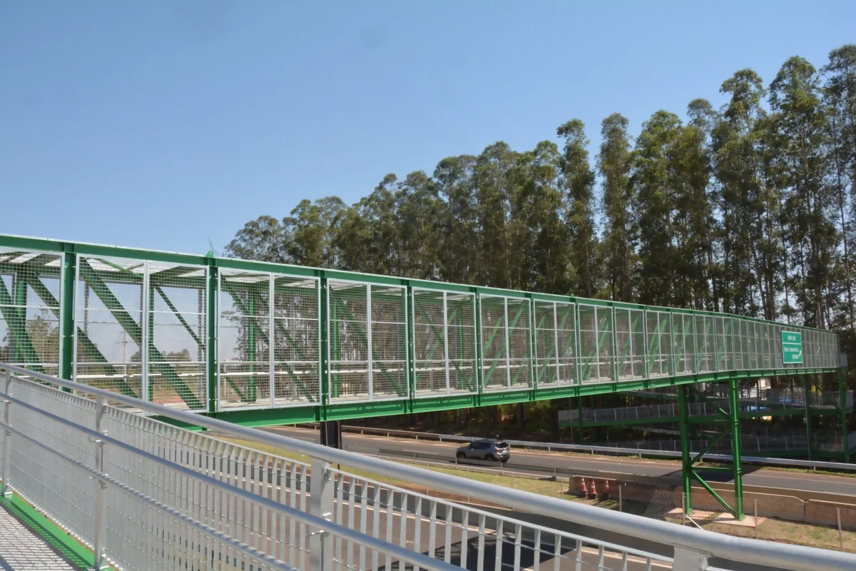 Nova passarela é liberada na Marechal Rondon (SP-300), em Lençóis Paulista