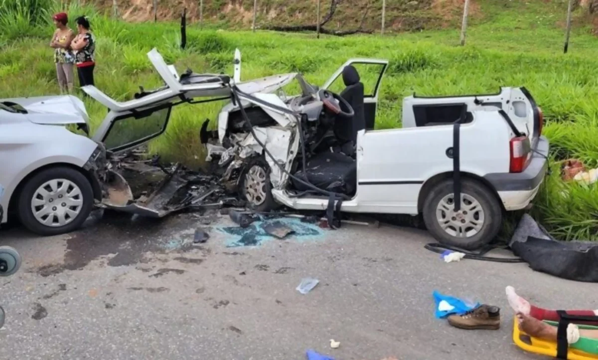 Natal nas estradas estaduais de Minas teve 100 acidentes com 12 mortes