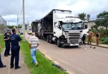 Justiça revoga decisão do Detran do Paraná e multas do toxicológico voltam a ser aplicadas Caminhoneiro drogado que provocou acidentes no Paraná é ouvido pela justiça