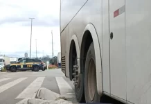 Fiscalização apreende ônibus clandestino com problemas no freio na BR-381, em Minas