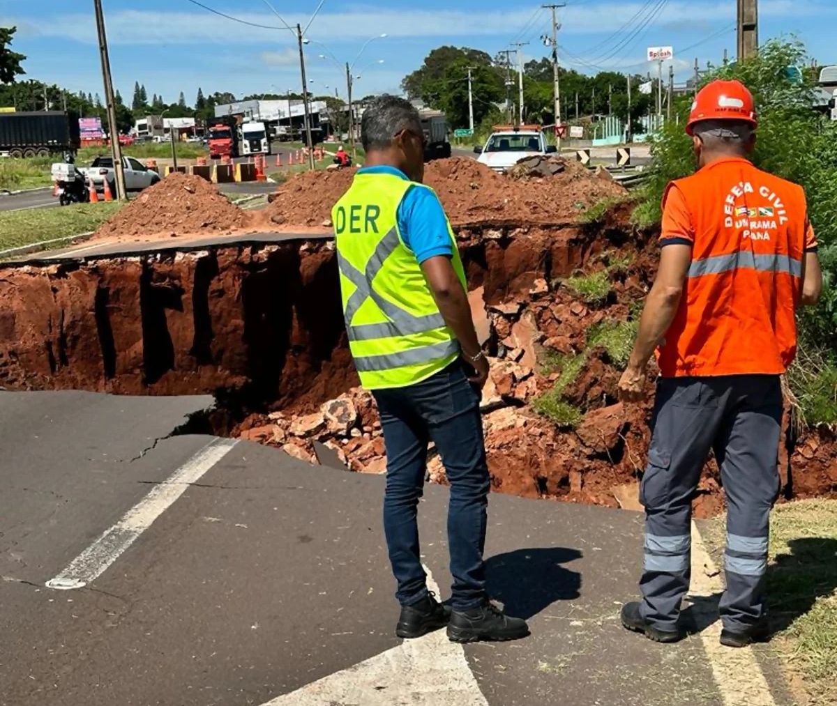 DER do Paraná contrata obra emergencial da PR-323, em Umuarama