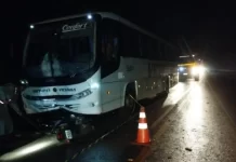 Motoqueiro morre em colisão com ônibus na GO-080, em Goianésia (GO)